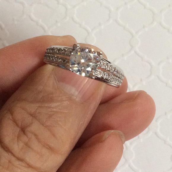18k GP Diamond Engagement Ring Stamped - Picture 3 of 10